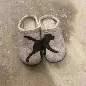 LL Bean  dog slippers